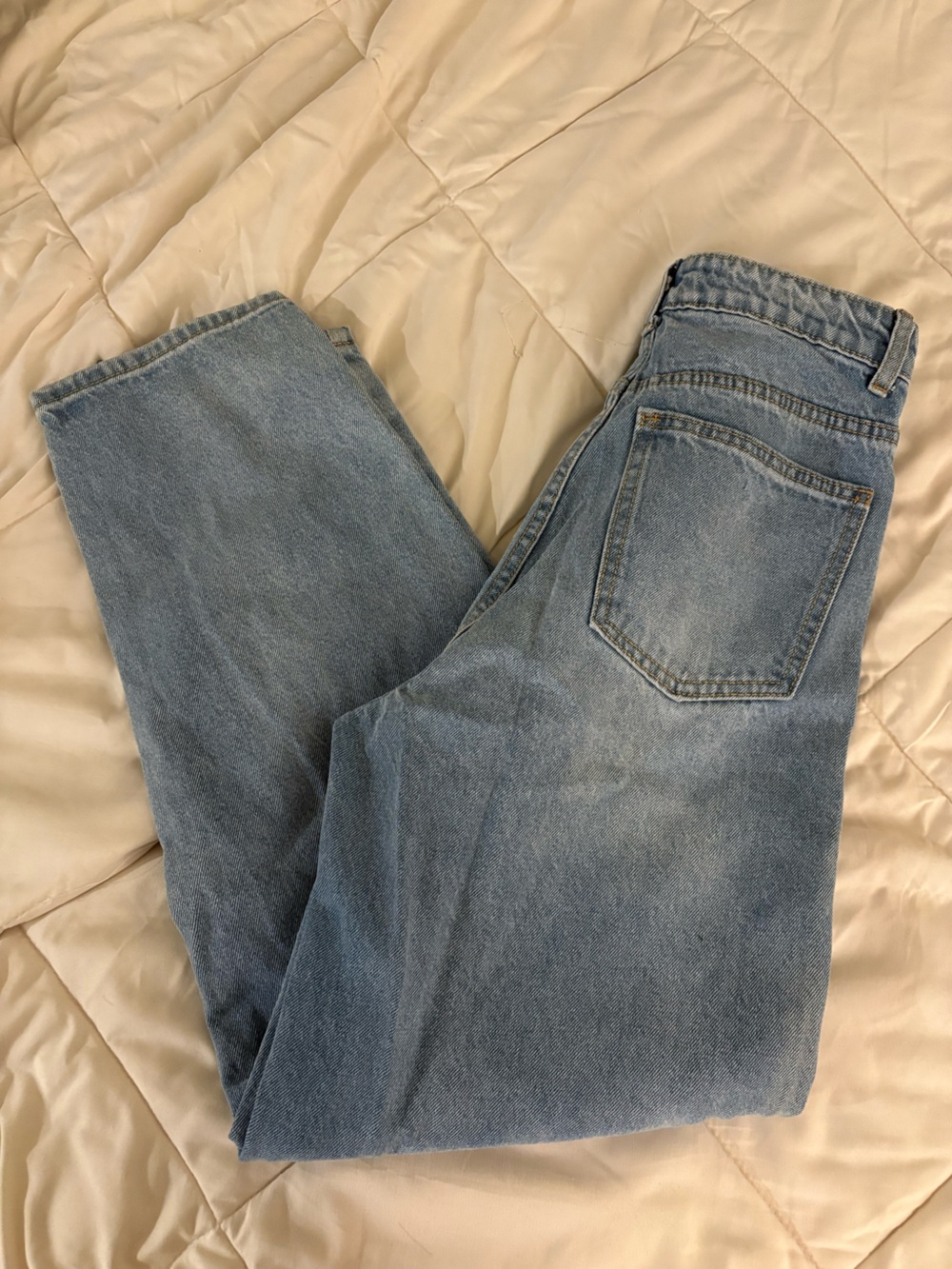 PrettyLittleThing Light Blue Loose Distressed Denim Jeans